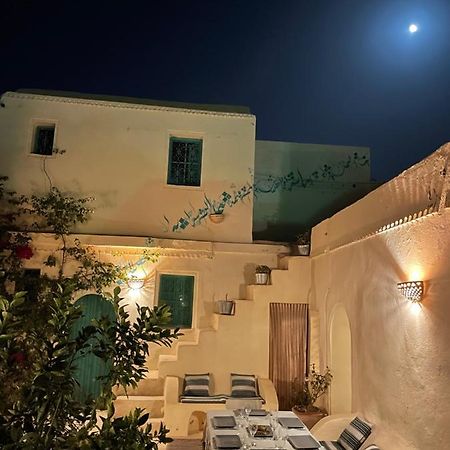Dar Lily Bed and Breakfast Erriadh Exteriör bild