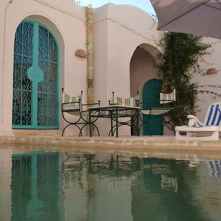 Dar Lily Bed and Breakfast Erriadh Exteriör bild