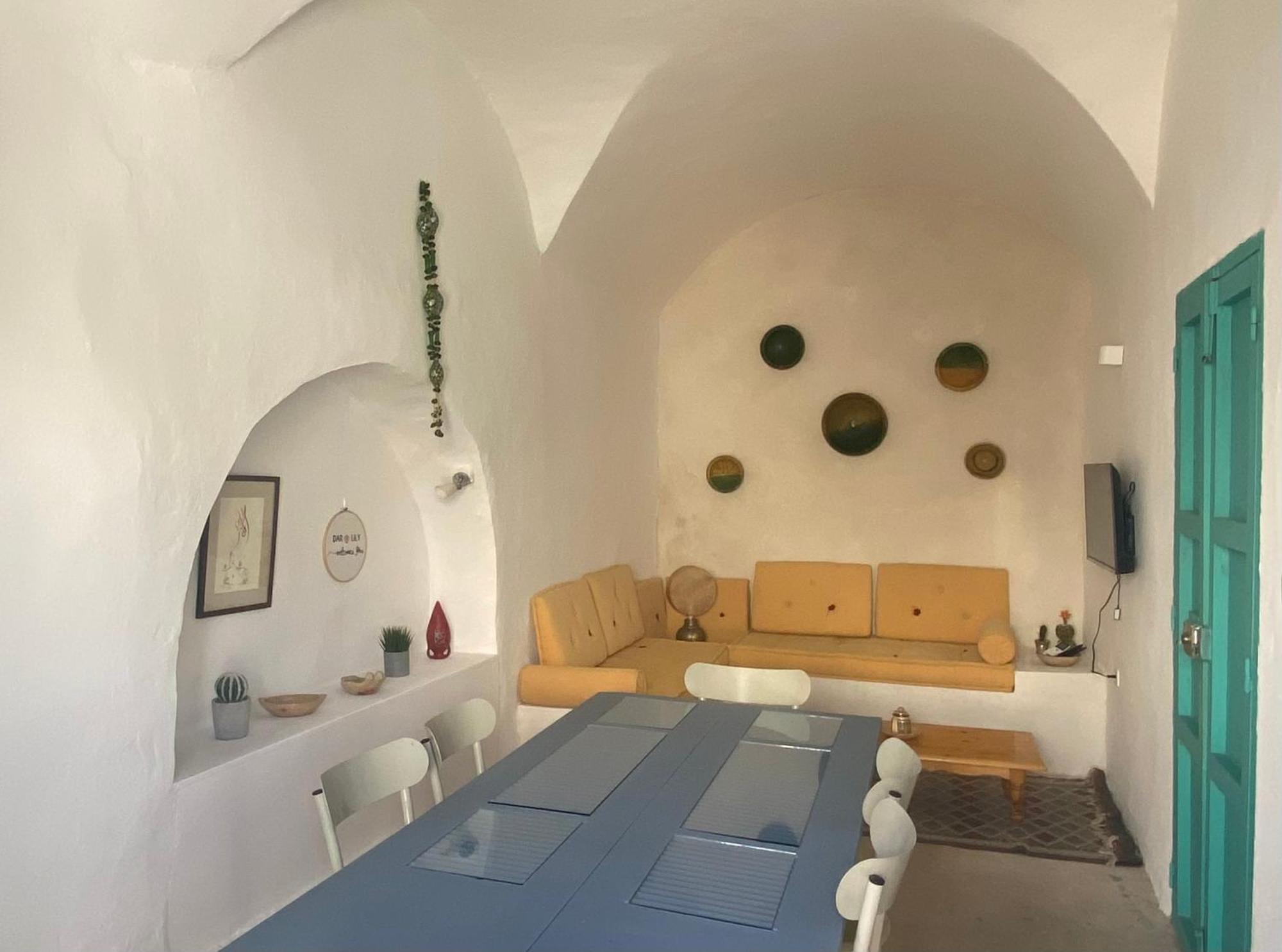 Dar Lily Bed and Breakfast Erriadh Exteriör bild
