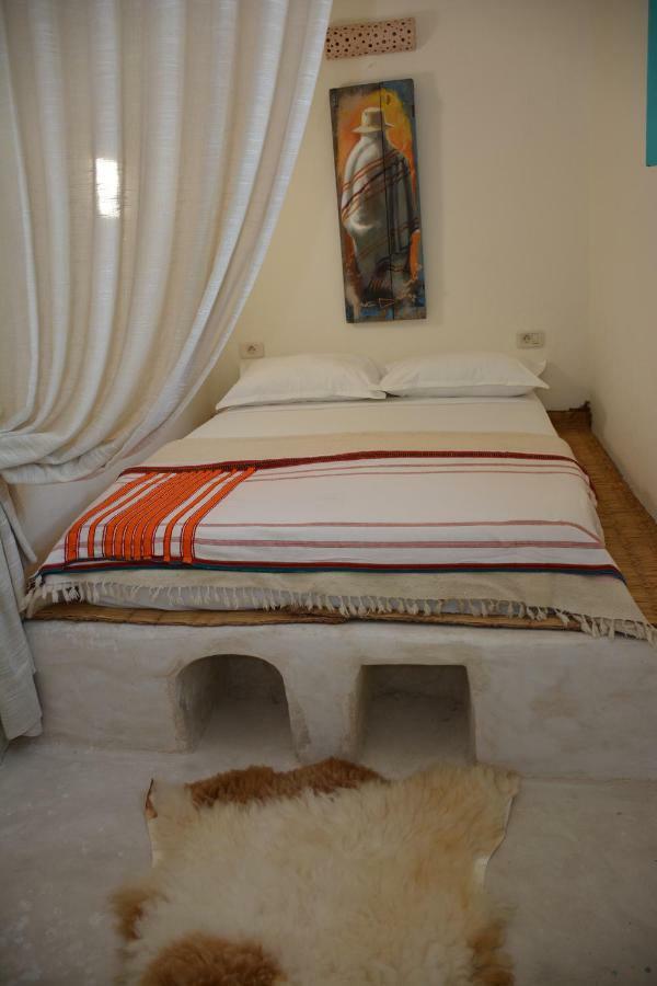 Dar Lily Bed and Breakfast Erriadh Exteriör bild