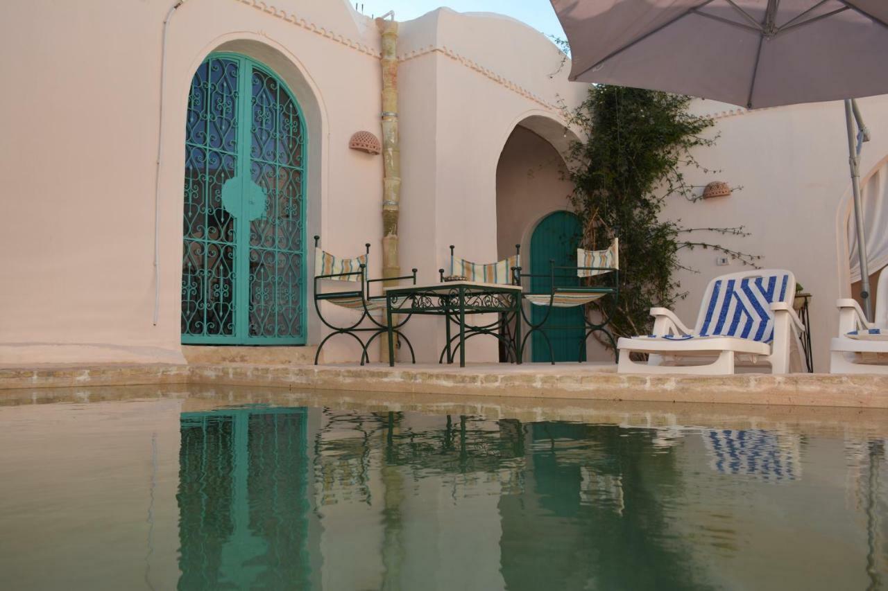 Dar Lily Bed and Breakfast Erriadh Exteriör bild